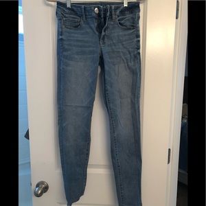 American Eagle Straight Legged Jeans
